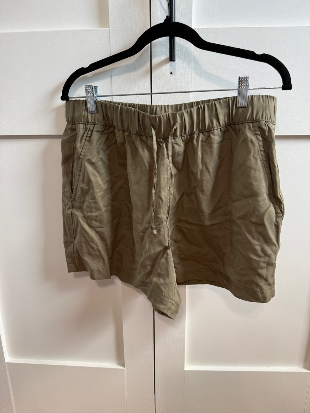 Banana Republic Olive Drawstring Casual Athletic Shorts